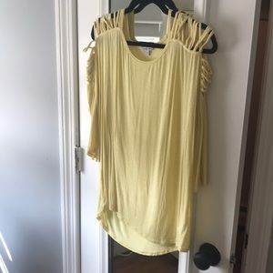 Boutique short sleeve top